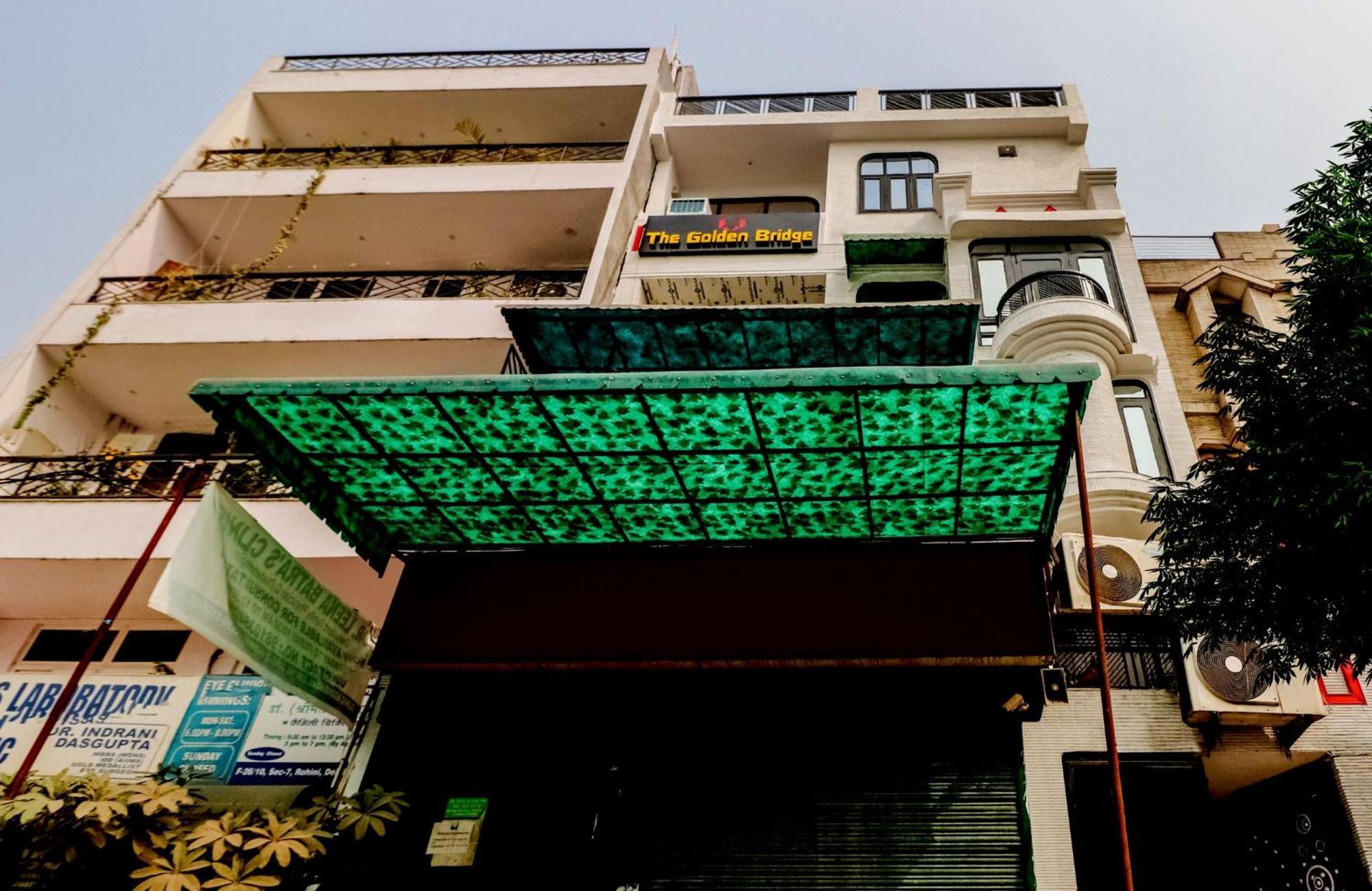 Golden Bridge Hotel New Delhi Bagian luar foto